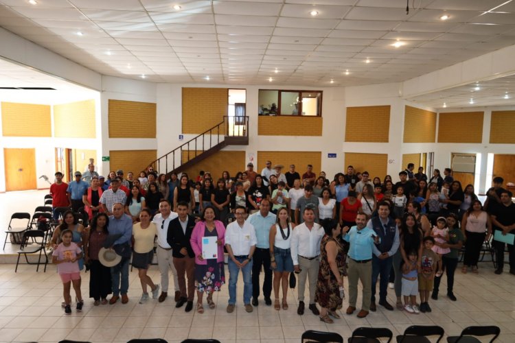 Tras casi 20 años de espera familias de Combarbalá avanzan a la vivienda propia